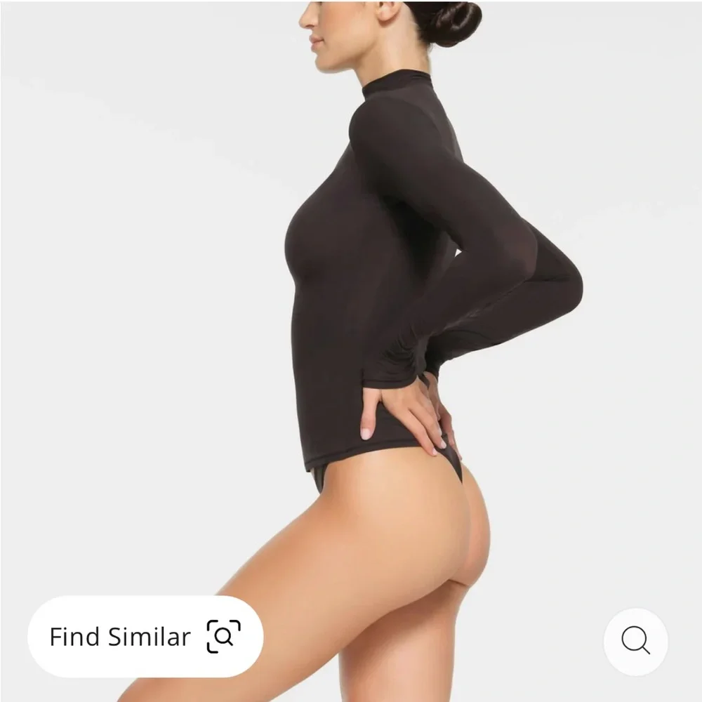 NWOT SKIMS Fits Everybody Long Sleeve Mock Turtleneck Top, Women’s M - Picture 3 of 4